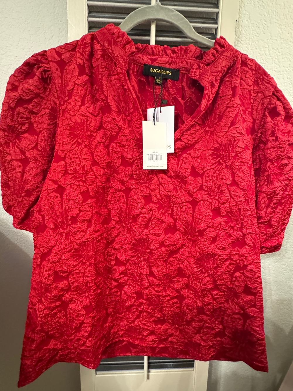 NWT Avara SugarLips Textured Red Puff Sleeve Blouse Small Game Day Holiday